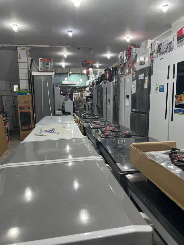 استخدام نیازمند فروشنده وکارگر ساده|استخدام بازاریابی و فروش|اهواز, کمپلو جنوبی|دیوار