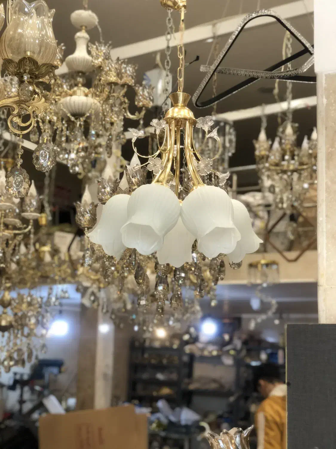 پخش کننده لوستر گیلاسی|لوستر و چراغ آویز|قرچک, مهدیه|دیوار