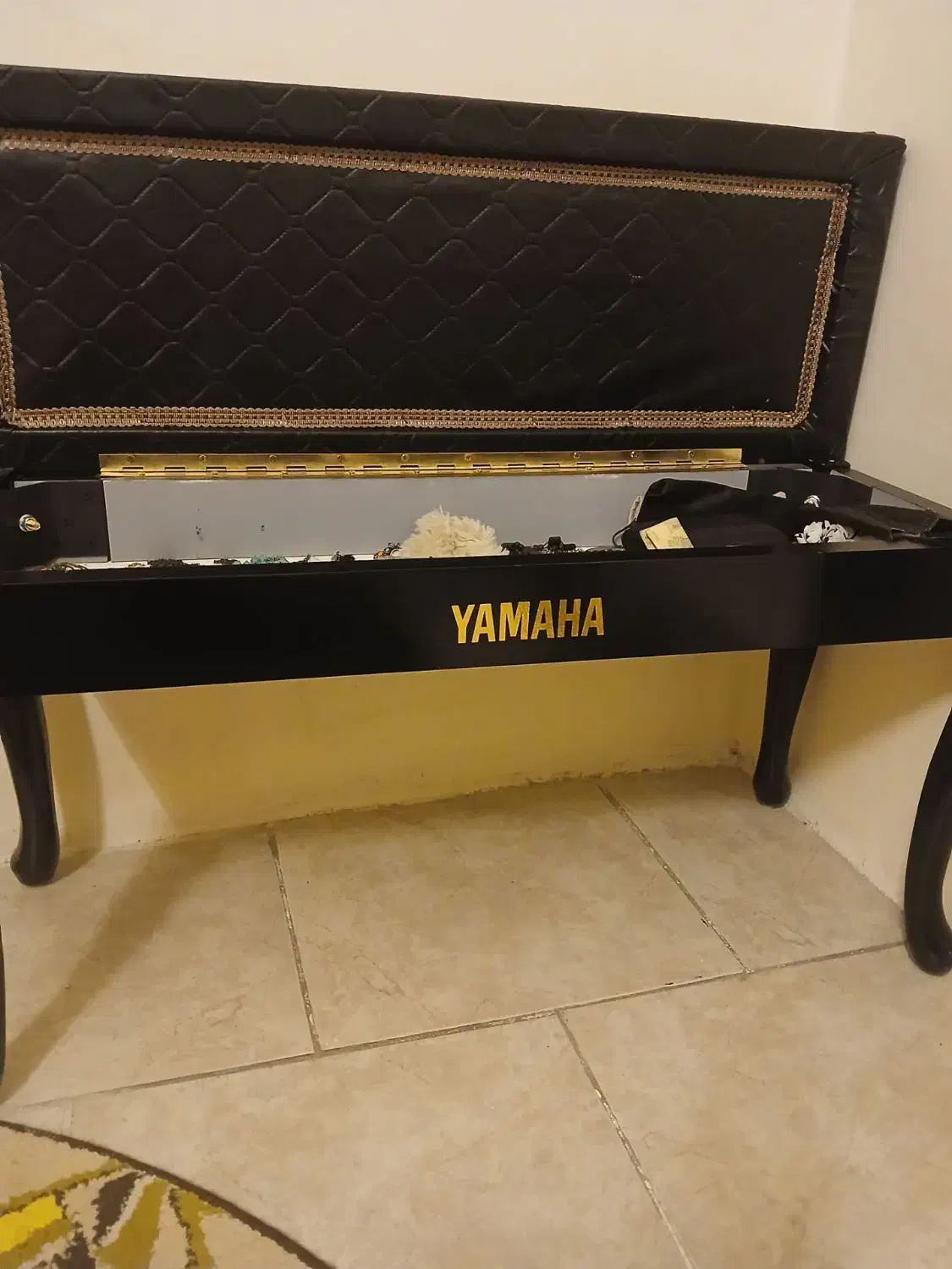 صندلی پیانو معاوضه|صندلی و نیمکت|آفتاب, |دیوار