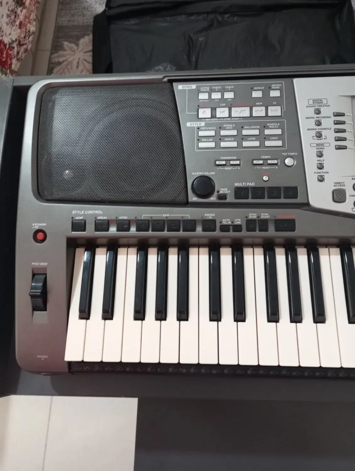 کیبورد یاماها ۱۰۰۰ درجه ۱|پیانو، کیبورد، آکاردئون|بابل, |دیوار