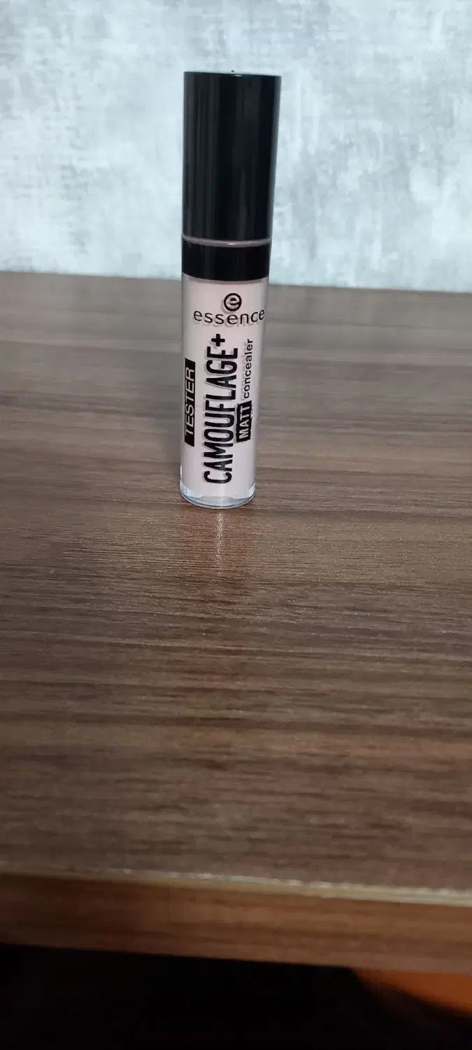 کانسیلر دور چشم اسنس|آرایشی، بهداشتی، درمانی|فردیس, شهرک شهید حسینی|دیوار