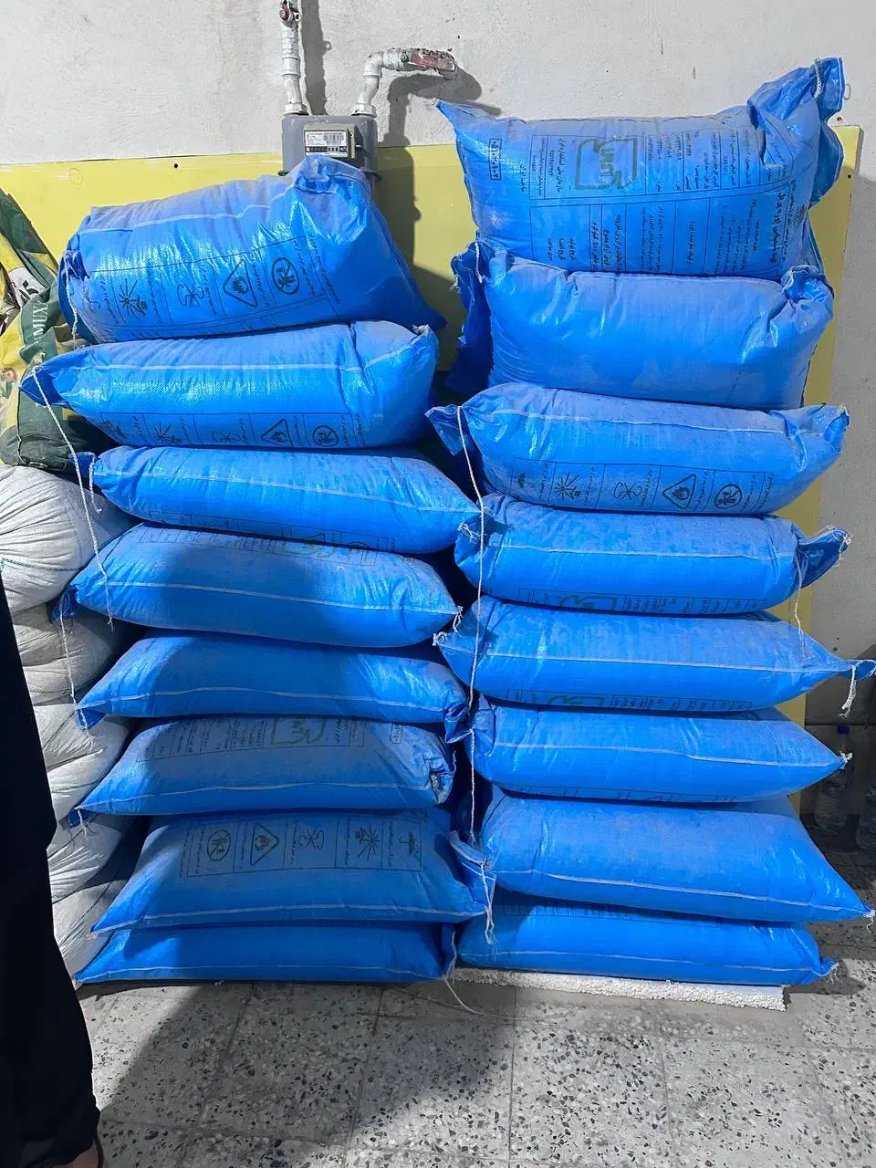 فروش گندم و کود|گل و گیاه طبیعی|اشکنان, |دیوار