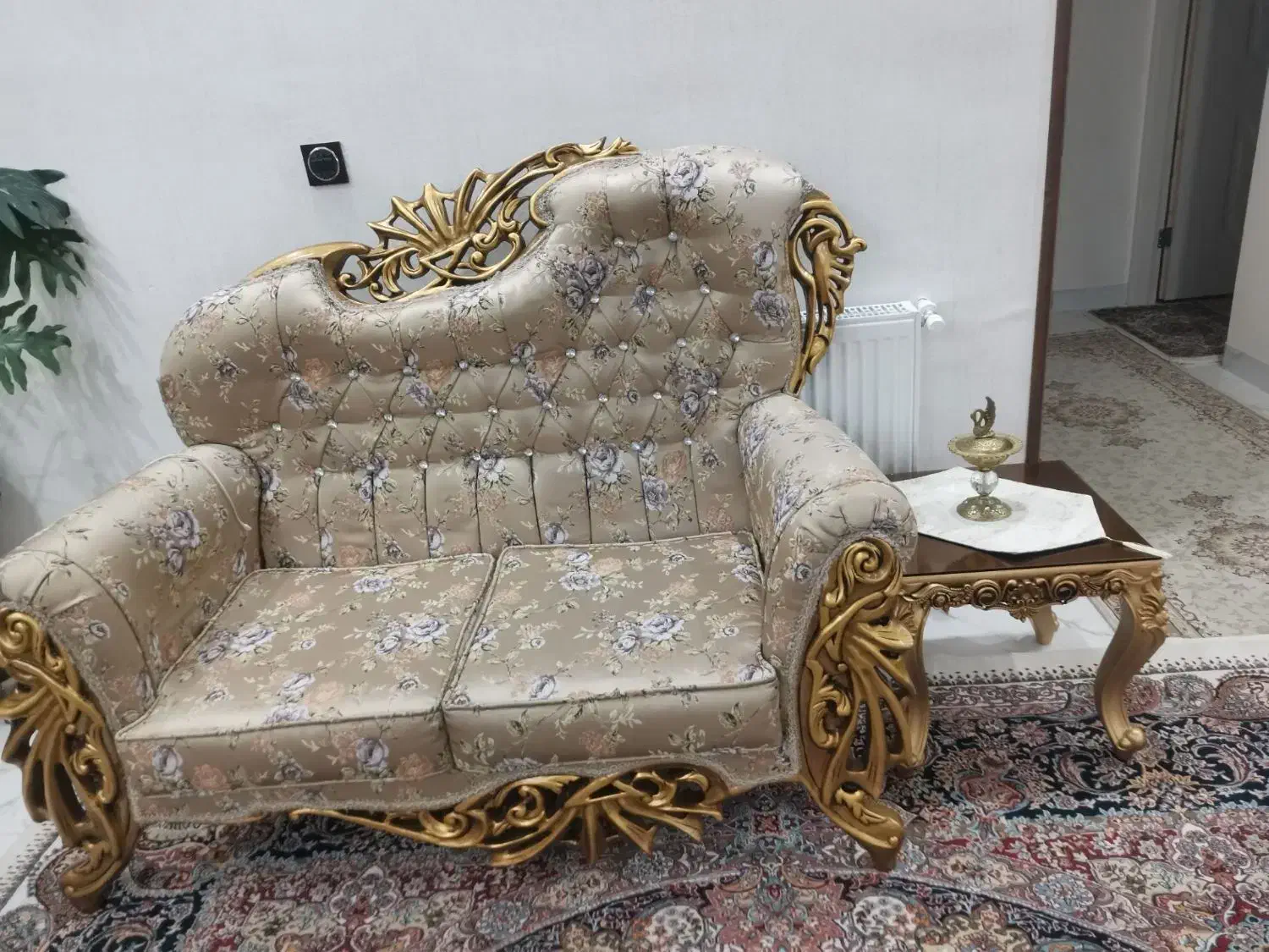 مبل هفت نفره|مبلمان خانگی و میز عسلی|کرج, باغستان|دیوار