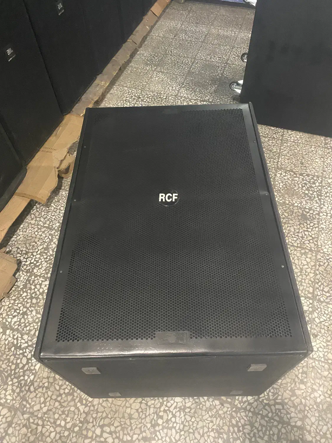 ساب دبل ۱۸ اینچ پسیوRCF|سیستم صوتی خانگی|چالوس, |دیوار