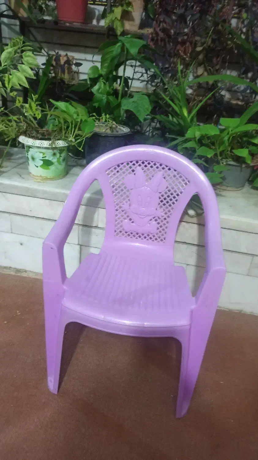 صندلی رامو|صندلی و نیمکت|شاهینشهر, گزبرخوار|دیوار