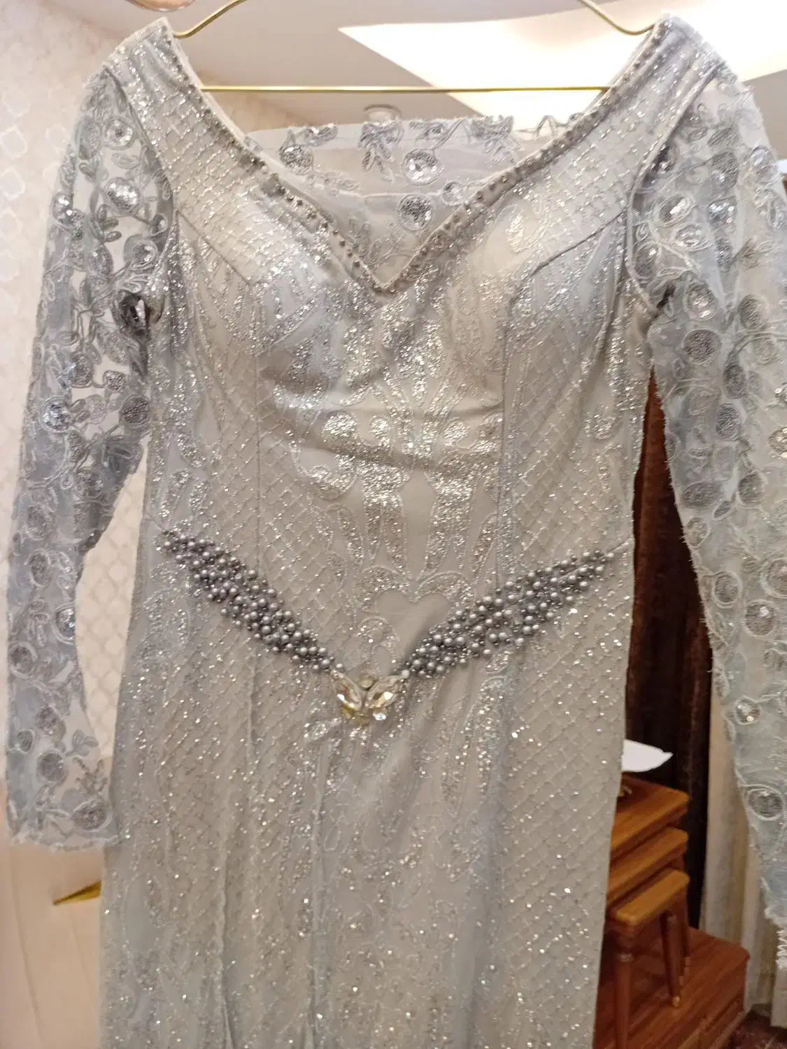 لباس مجلسی|لباس|کازرون, |دیوار