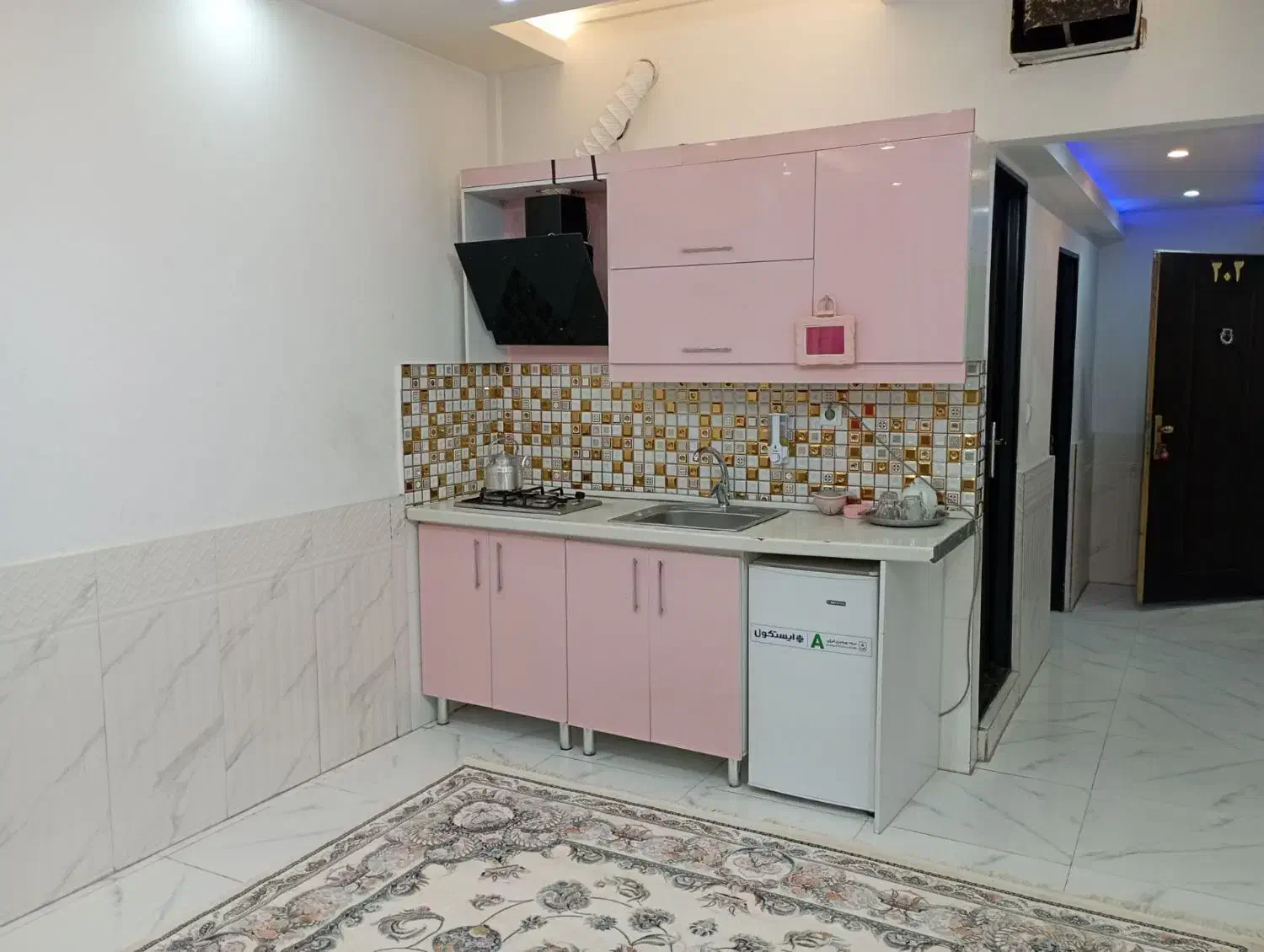 اجاره روزانه سوئیت و آپارتمان نزدیک حرم امام رضا|اجارهٔ کوتاهمدت آپارتمان و سوئیت|مشهد, جلالیه|دیوار