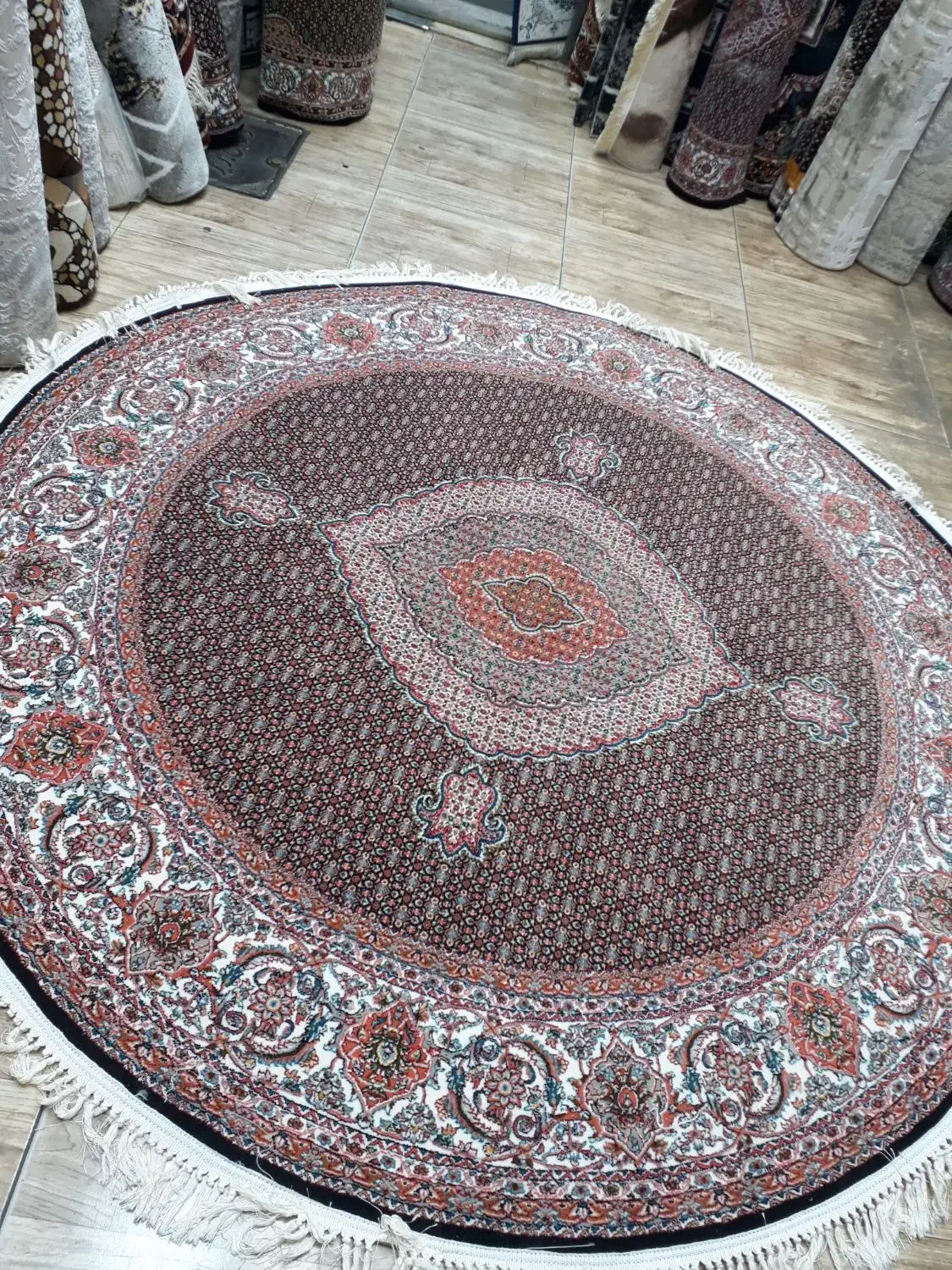 فرش ماهی دایره ۲×۲ سایز مارک الماس گرد۷۰۰شانه|فرش|تبریز, |دیوار