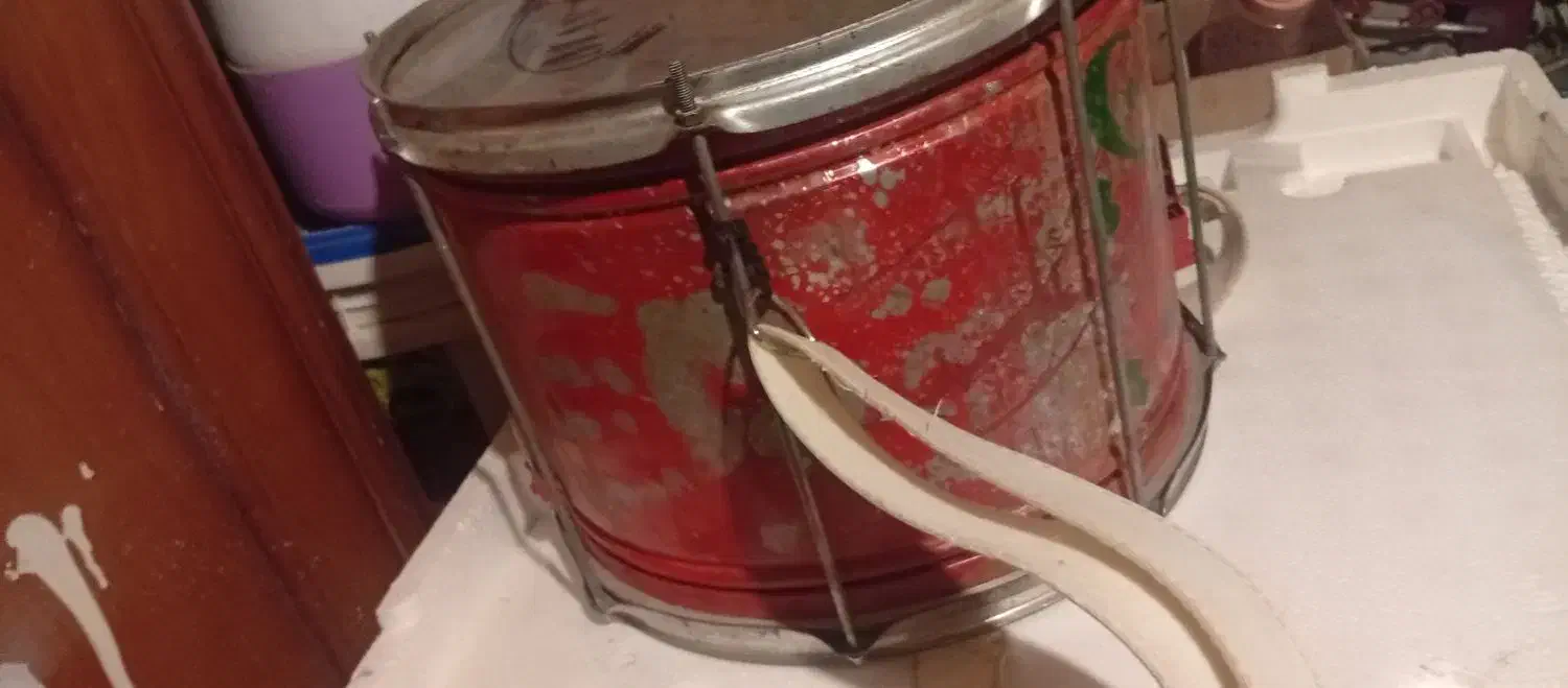 ریز طبل|درام و پرکاشن|خوی, |دیوار