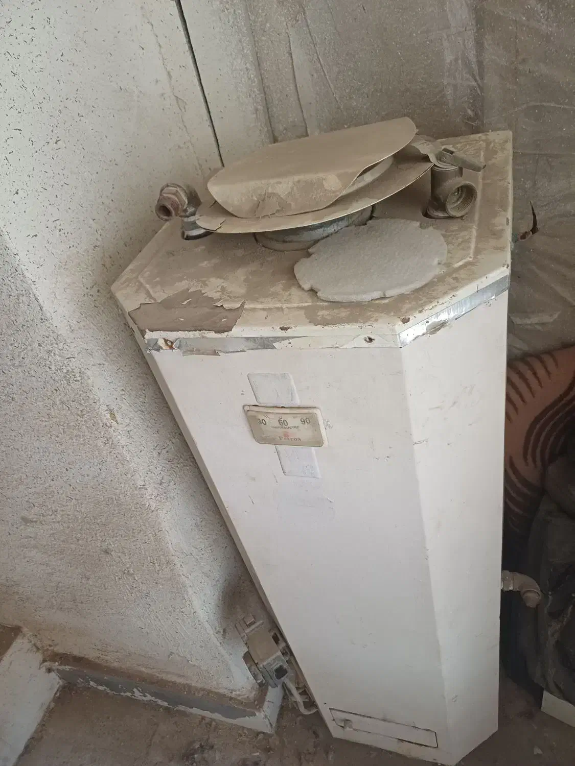 فروش آبگرمکن دیواری|آبگرمکن، پکیج، شوفاژ|شیراز, شهرک بهار|دیوار