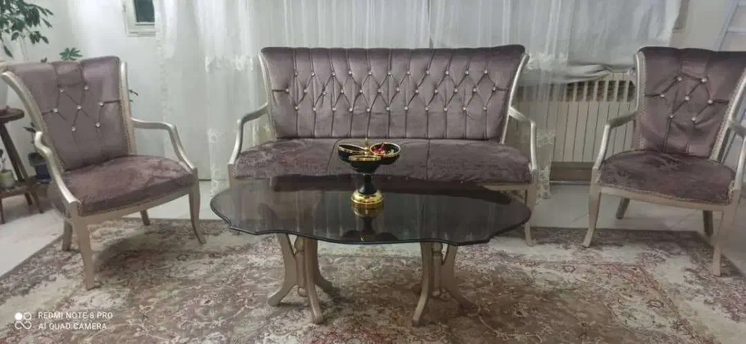 مبل ۷ نفره همراه میز ناهار خوری|مبلمان خانگی و میز عسلی|پرند, فاز ۲|دیوار