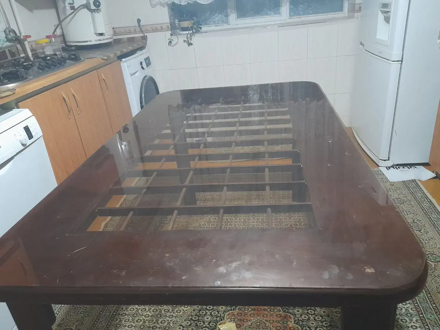 میز ناهار خوری.|میز و صندلی غذاخوری|همدان, |دیوار