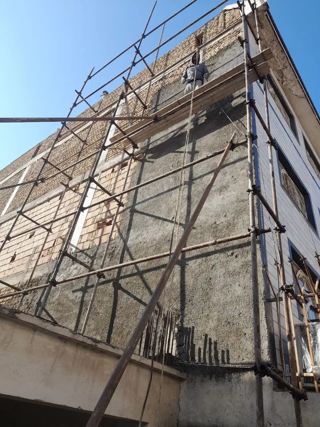 سیمان کار سیاه وسفید۰|خدمات پیشه و مهارت|گنبد کاووس, |دیوار