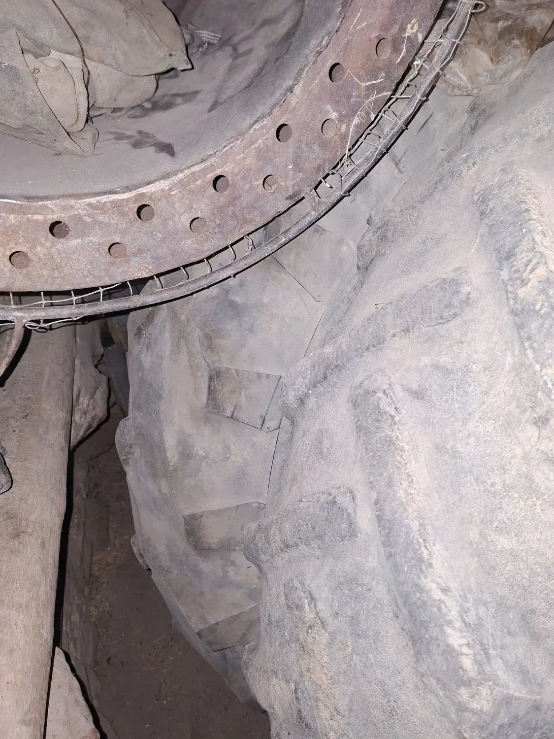 لاستیک تراکتور رومانی|قطعات یدکی و لوازم جانبی|شهرکرد, |دیوار