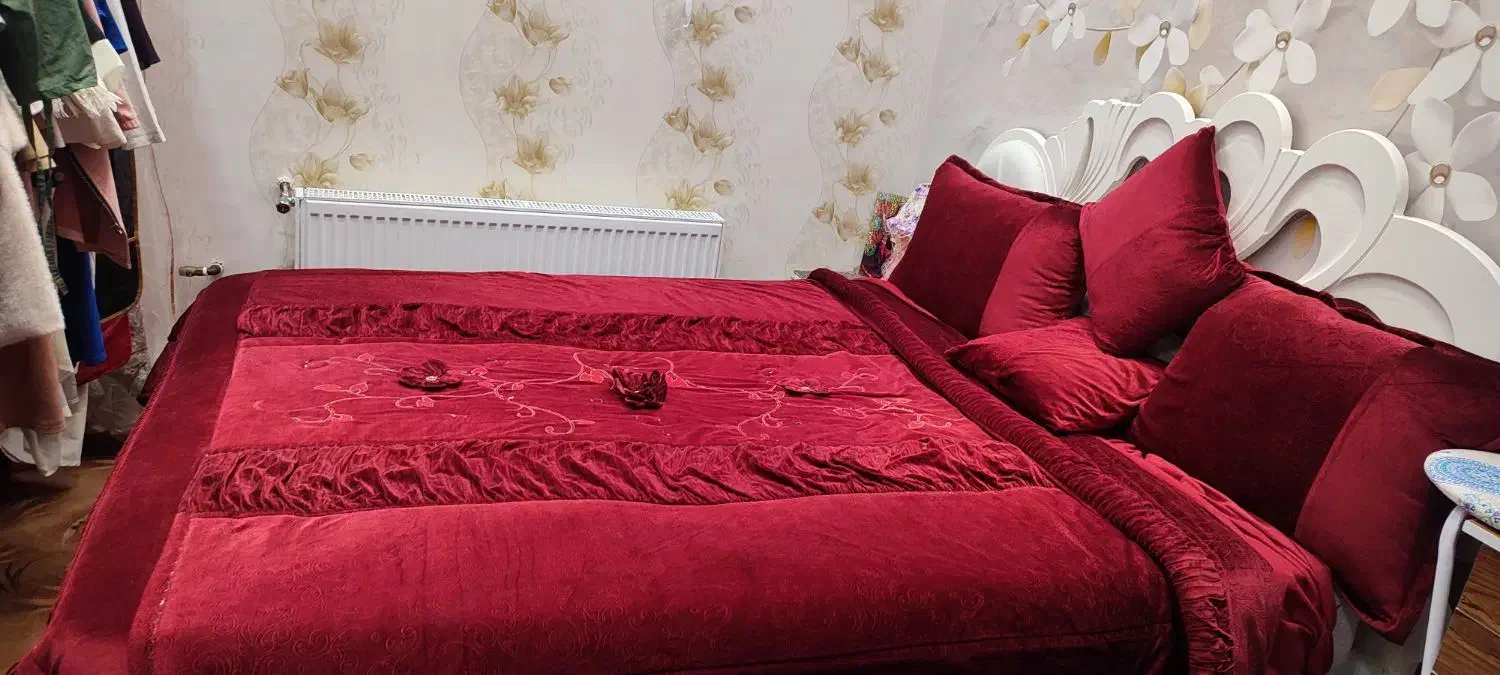 رو تختی عروس در حد نو|سرویس روتختی|نیریز, |دیوار