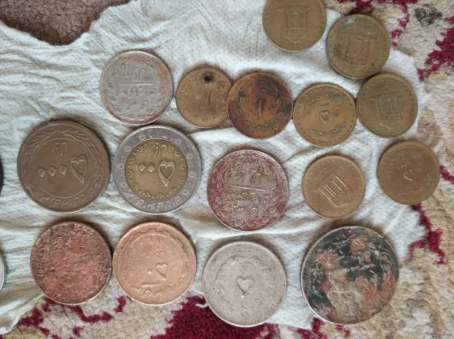 سکه های قدیمی برای دکوراسیون|کلکسیون سکه، تمبر، اسکناس|شیراز, سعدیه شمالی|دیوار