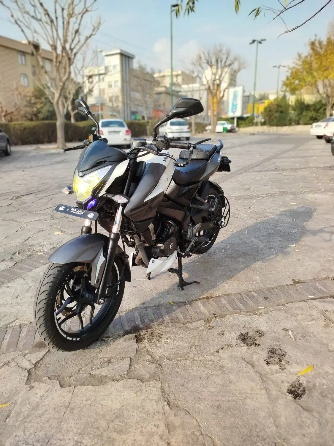 ns200|موتورسیکلت|تهران, مجیدآباد|دیوار