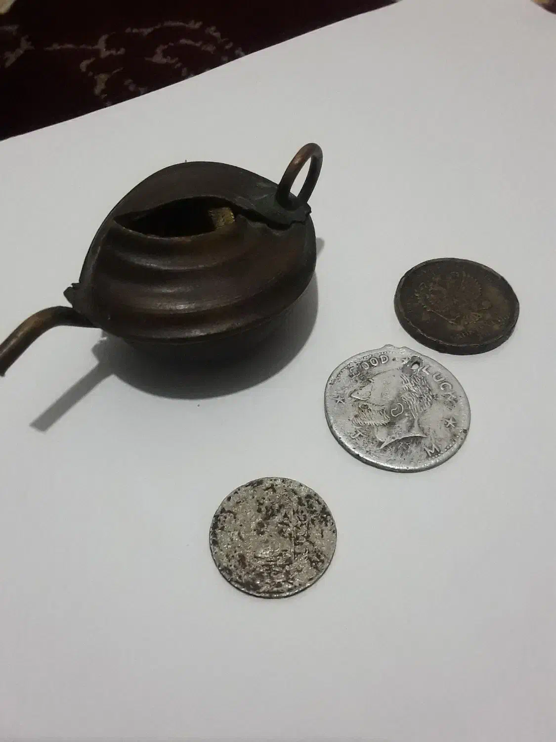 کلکسیونی|کلکسیون اشیاء عتیقه|گنبد کاووس, |دیوار