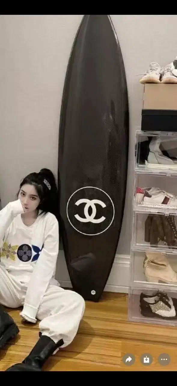 تخته موج سواری|غواصی و ورزش‌های آبی|کیش, |دیوار