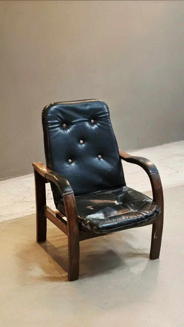 فروش میز و صندلی اداری فوری قیمت توافقی|دفتر کار|قزوین, |دیوار