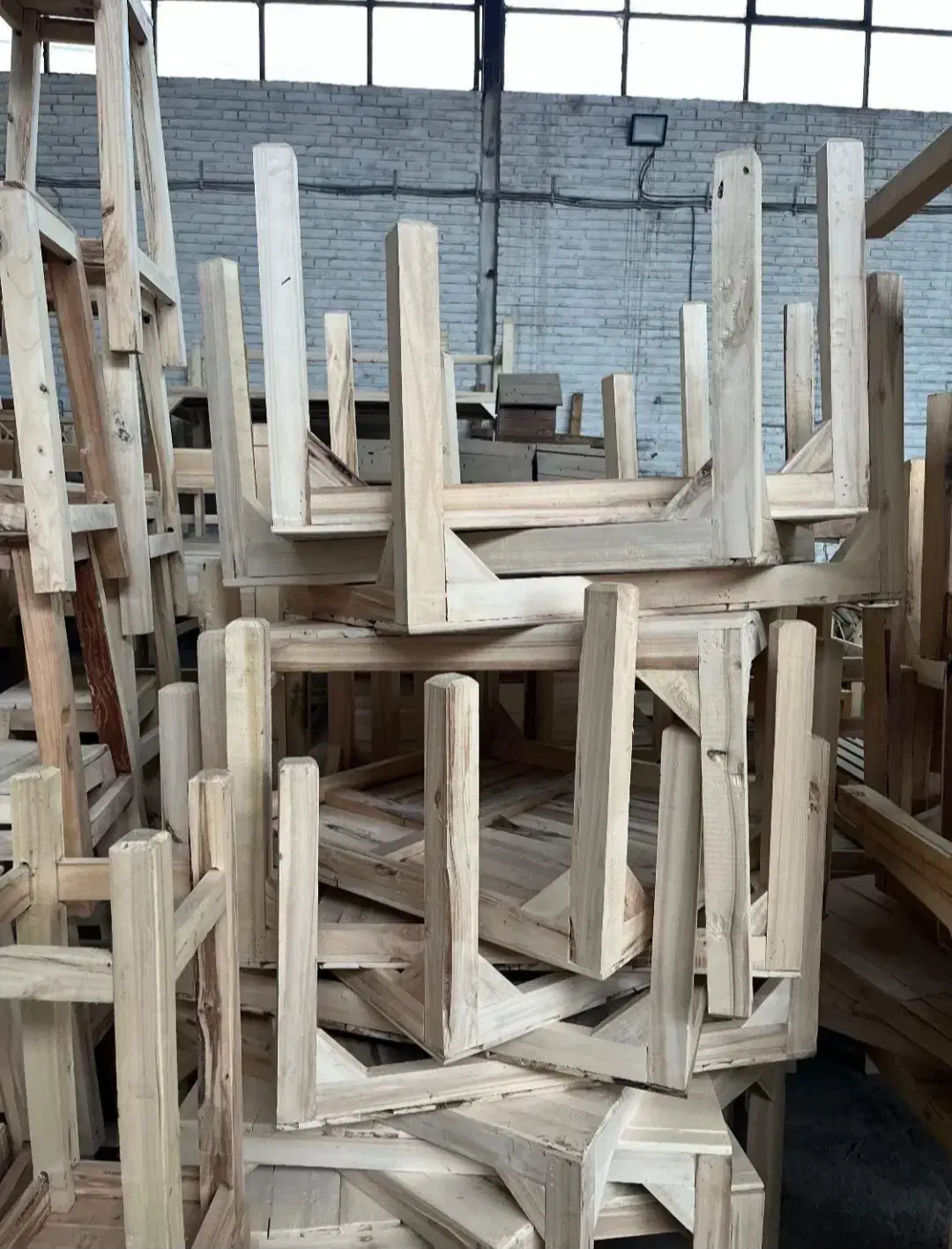 کرسی چوبی گرمایش دار پالاکوتک لامپی با لوازم کامل|بخاری، هیتر، شومینه|تهران, شهرک ولیعصر جنوبی|دیوار