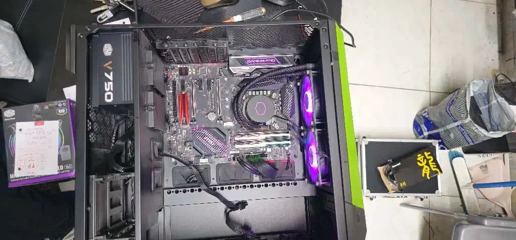 کیس گیمینگ|رایانه رومیزی|رشت, باهنر|دیوار