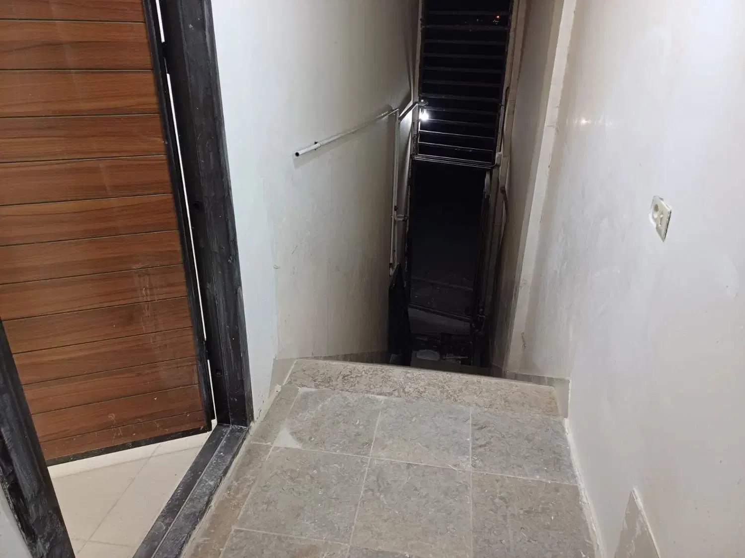 اجاره سوئیت ۴۰ متری (بلوار امام حسن)|اجارهٔ آپارتمان|کرمان, |دیوار