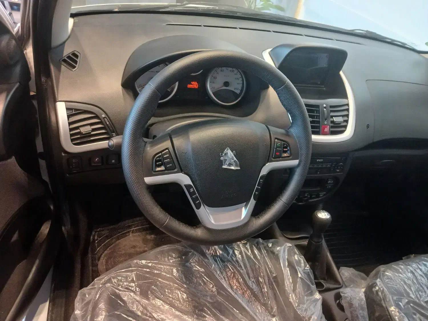 پژو۲۰۷پاناارتقا یافته صفرکیلومتررینگ دار|خودرو سواری و وانت|تربت جام, شهید غلام زاده|دیوار