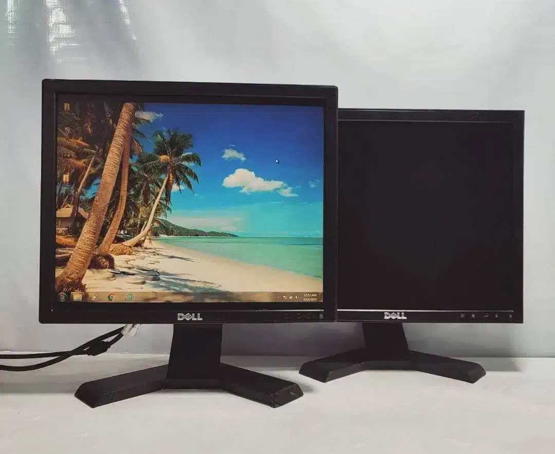 مانیتور استوک 17 dell اینچ|قطعات و لوازم جانبی رایانه|اردبیل, |دیوار