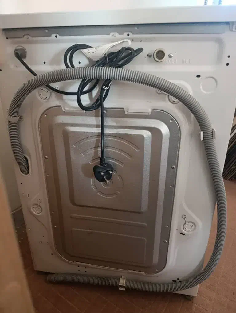 ماشین لباسشویی الجی|ماشین لباسشویی و خشک‌کن لباس|شیراز, شهرک والفجر|دیوار