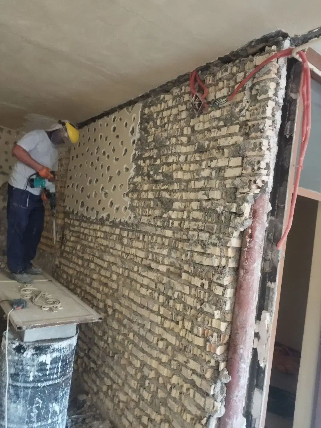 کاربادریل تخریب کل ساختمان|خدمات پیشه و مهارت|دوگنبدان, |دیوار