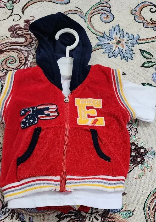 تعدادی لباس نو نوزاد پسرانه|کفش و لباس بچه|اسلامشهر, شهرک قائمیه|دیوار