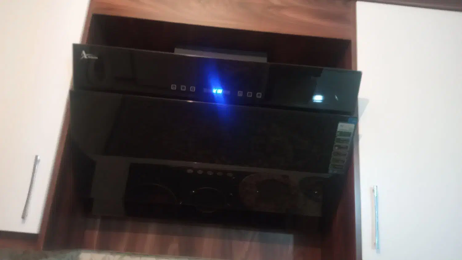 هود داتیس|هود|سهند, |دیوار