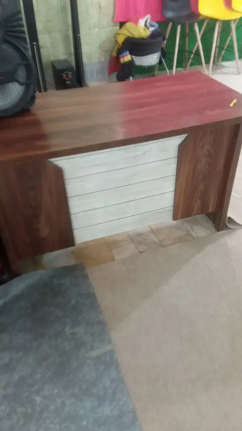 صندلی پایه بلند.میز اداری|صندلی و نیمکت|اردکان, |دیوار