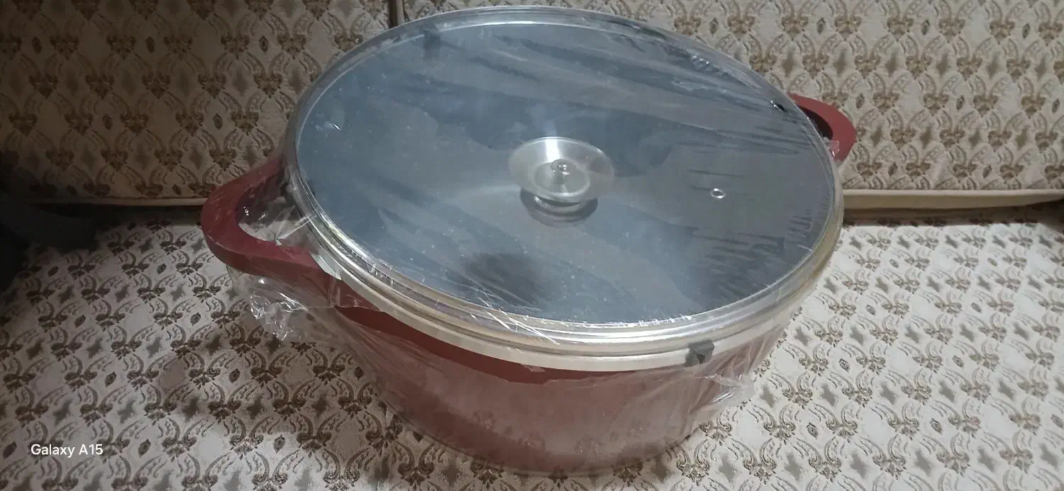 مقداری وسایل منزل نو و دست دوم|ظروف سرو و پذیرایی|اصفهان, حسین‌آباد|دیوار