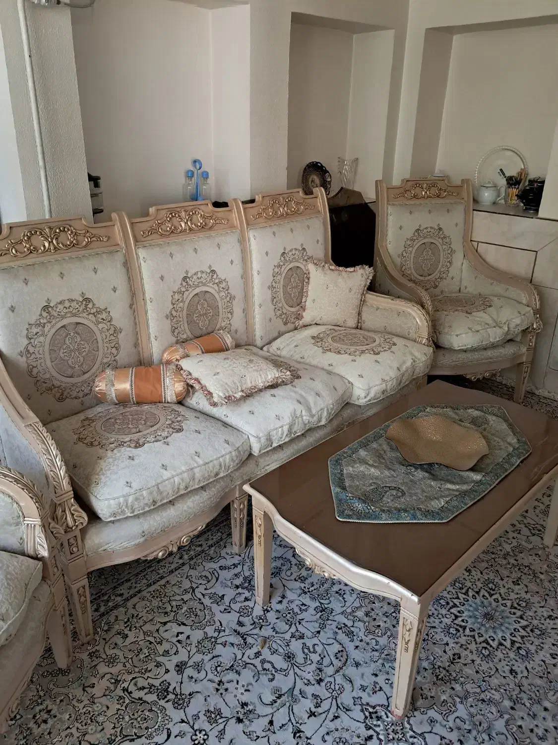 مبل سلطنتی کتیبه|مبلمان خانگی و میز عسلی|برخوار, |دیوار