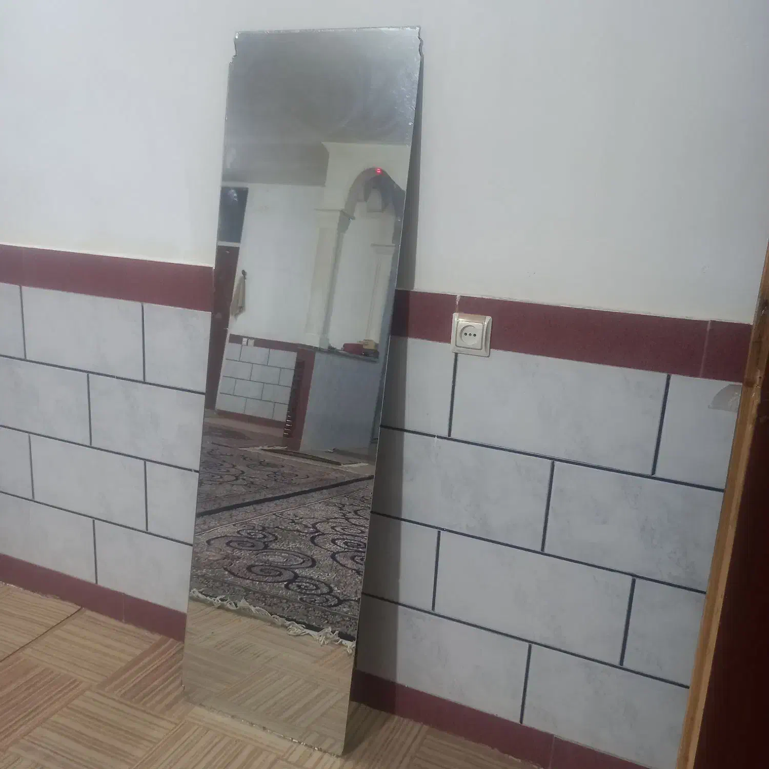 قدی|آینه|کنگاور, |دیوار