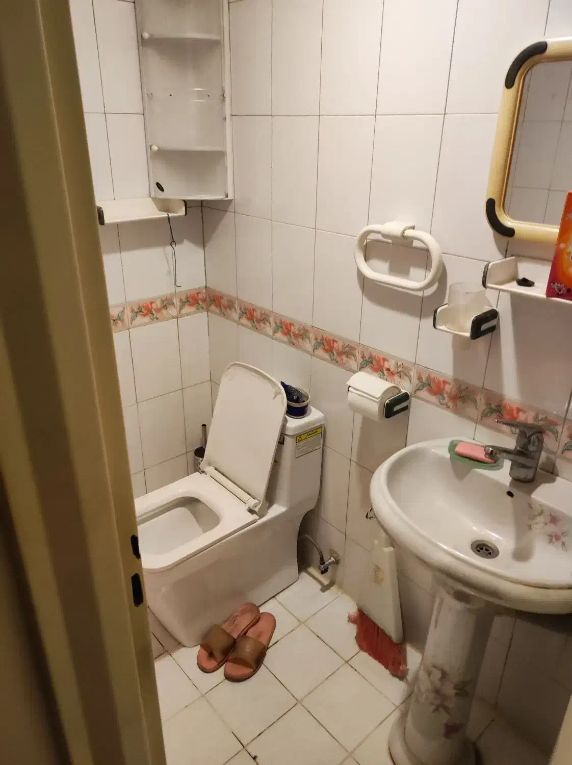 اختیاریه/ ۱۲۲ متر ۳ خواب/ مناسب بازسازی|فروش آپارتمان|تهران, اختیاریه|دیوار