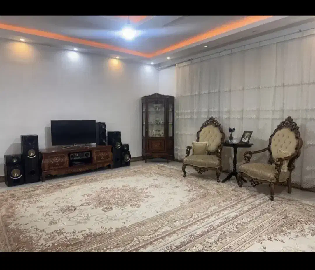 ویلایی طبقه دوم کوی ارتش|اجارهٔ خانه و ویلا|خرم‌آباد, |دیوار