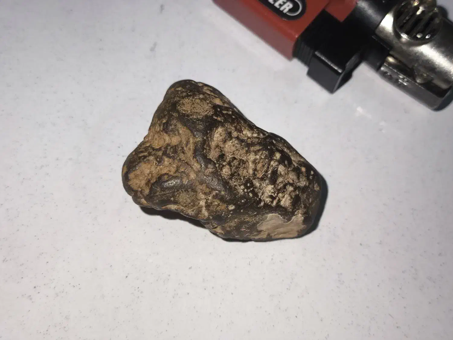 شهاب سنگ|کلکسیون اشیاء عتیقه|اهواز, زندوکیلی|دیوار