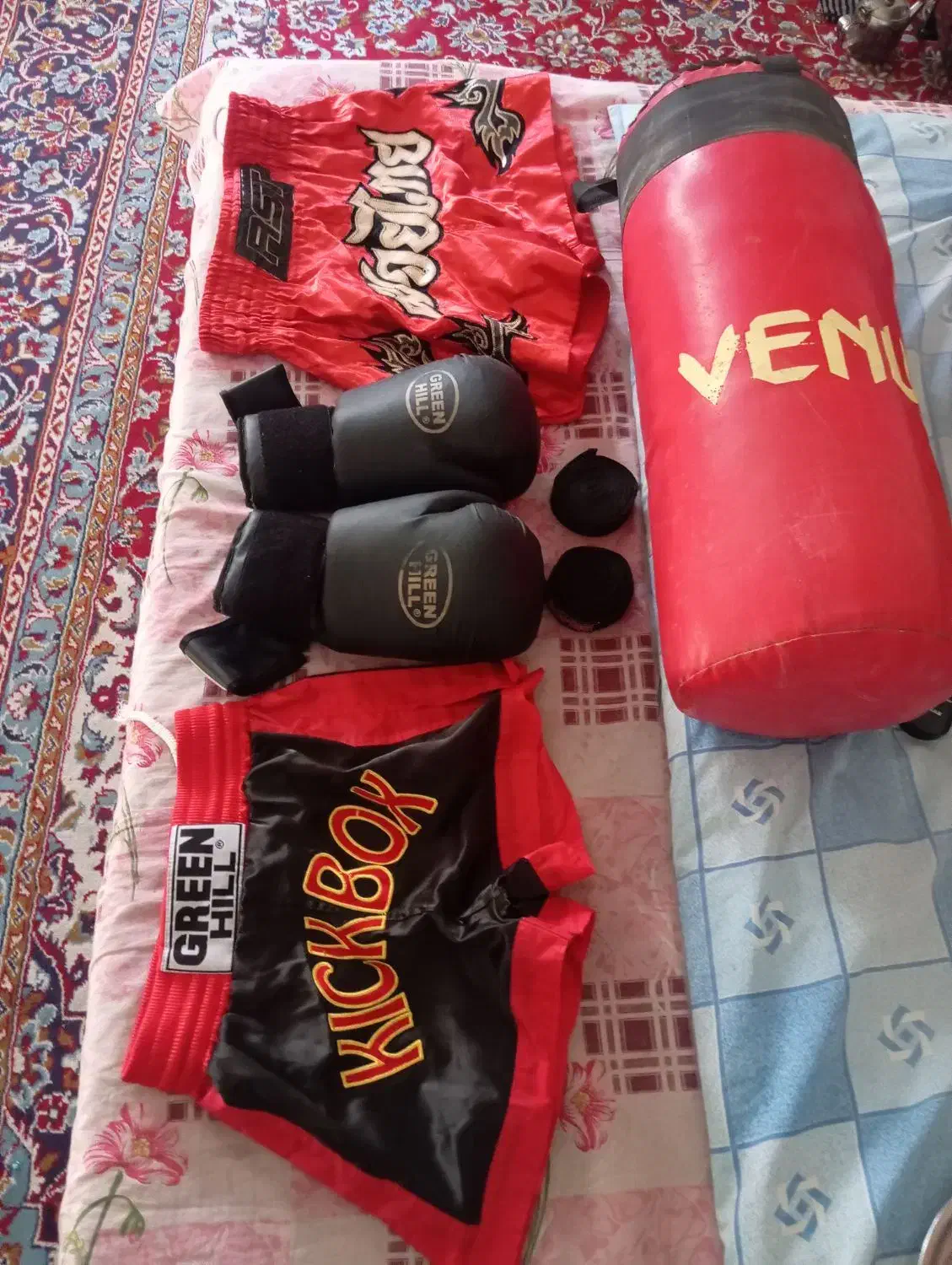 کیسه بوکس و مخلفات|تجهیزات ورزشی|خمینی‌شهر, |دیوار