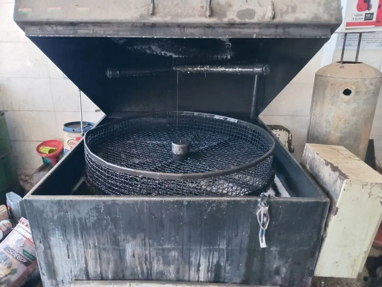 دستگاه قطعه شور سبک وسنگین|ماشین‌آلات صنعتی|فریدونشهر, |دیوار