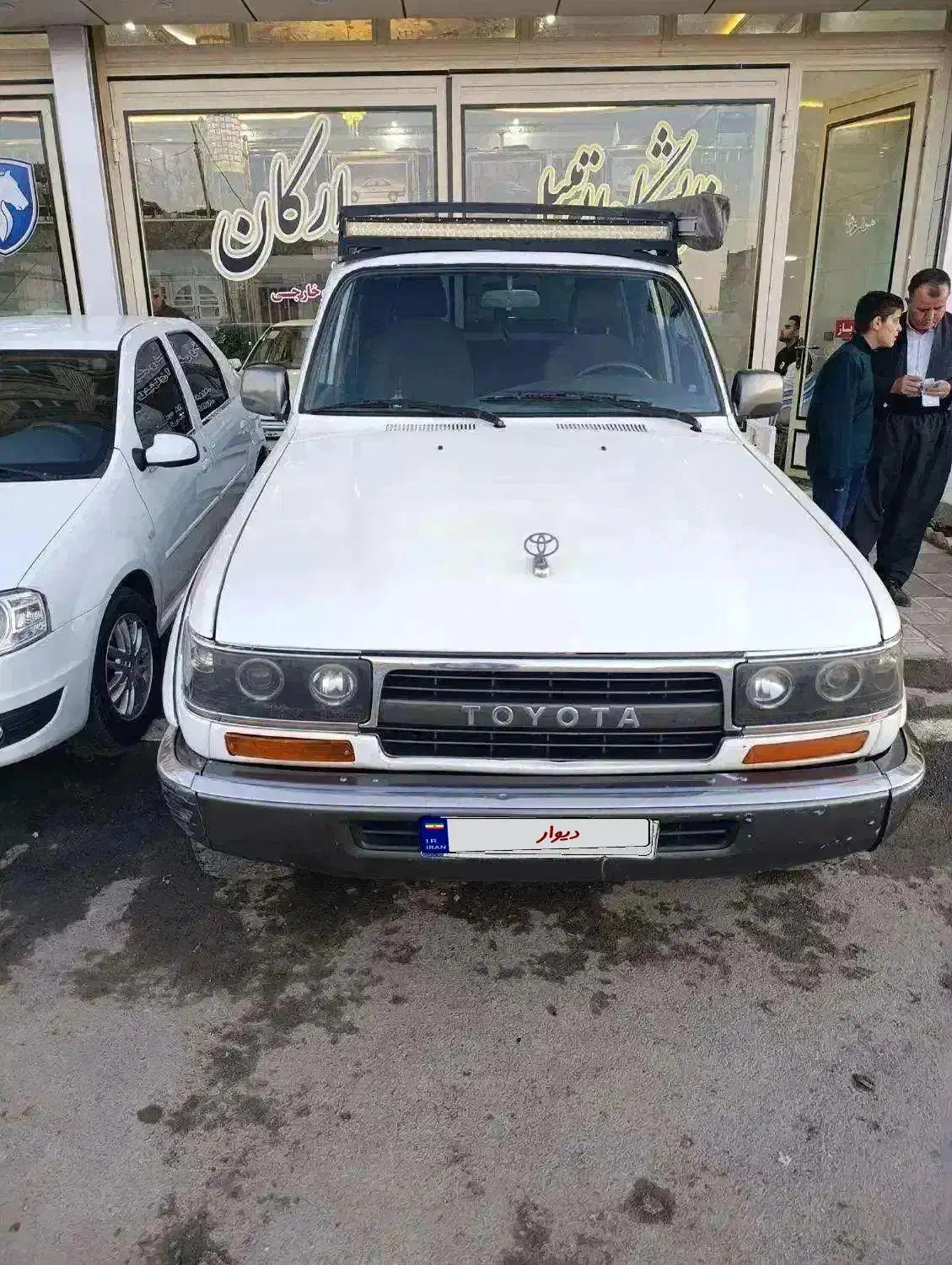 تویوتا لندکروز فروش فوری|خودرو سواری و وانت|مریوان, |دیوار