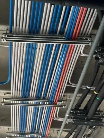 به چند نفر برقکار ماهر و نیمه ماهر صنعتی نیازمندیم|استخدام صنعتی، فنی، مهندسی|میاندوآب, |دیوار