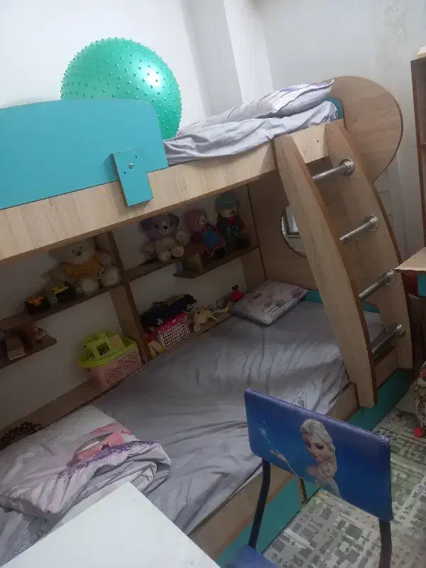 تخت دوطبقه بهمراه تشکها|تخت و سرویس خواب|ری, امین آباد|دیوار