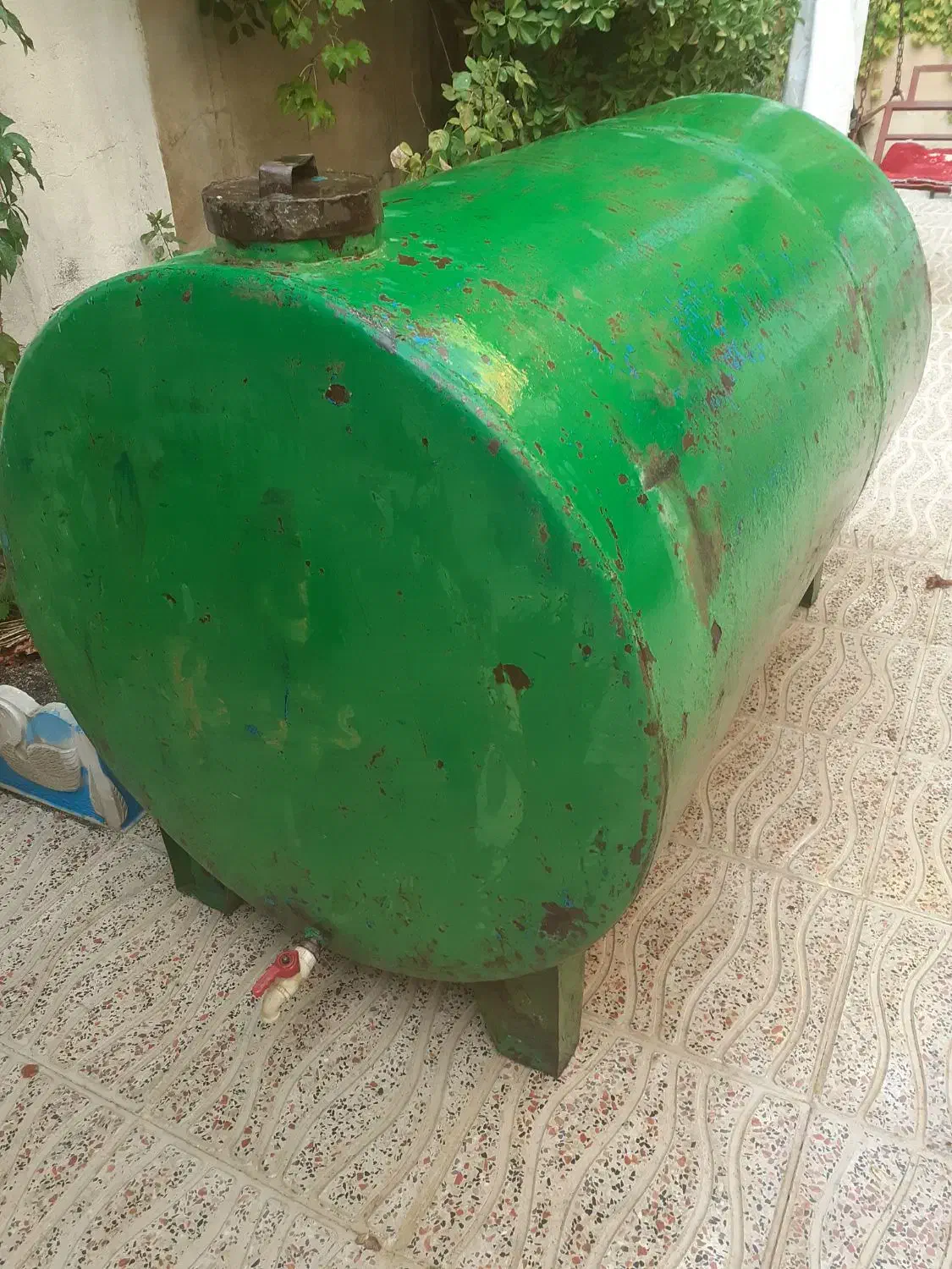 تانکر ۱۲۰۰ لیتری|مصالح و تجهیزات ساختمان|دالاهو, |دیوار