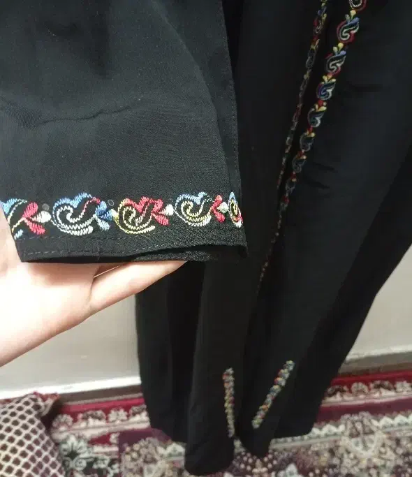 عبا زنانه|لباس|لار, |دیوار