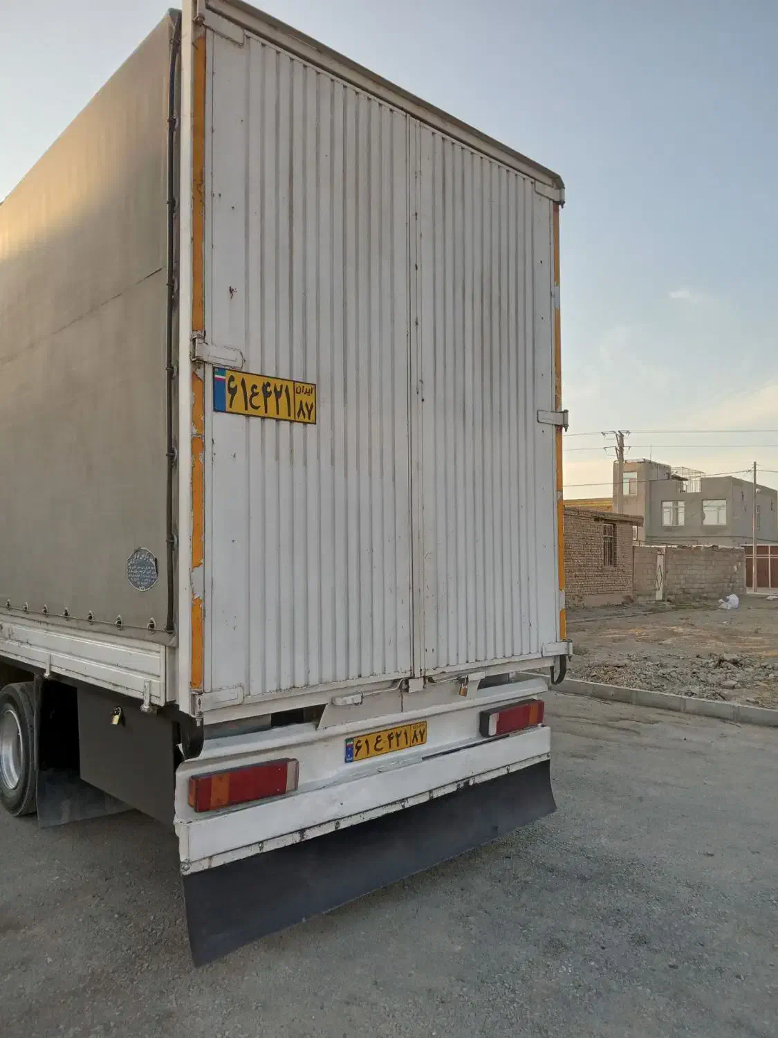 اتاق ایسوزو مسقف چادری|خودرو سنگین|اراک, |دیوار