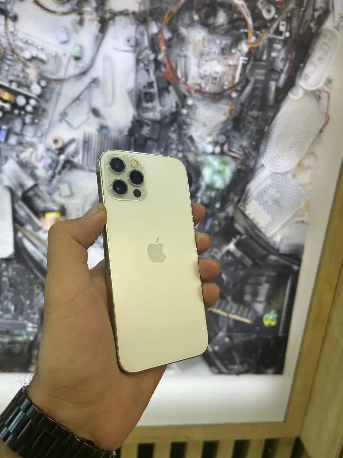 ایفون 12proرنگ سفید 256گیگ پارت نامبرZAA|موبایل|اصفهان, احمدآباد|دیوار