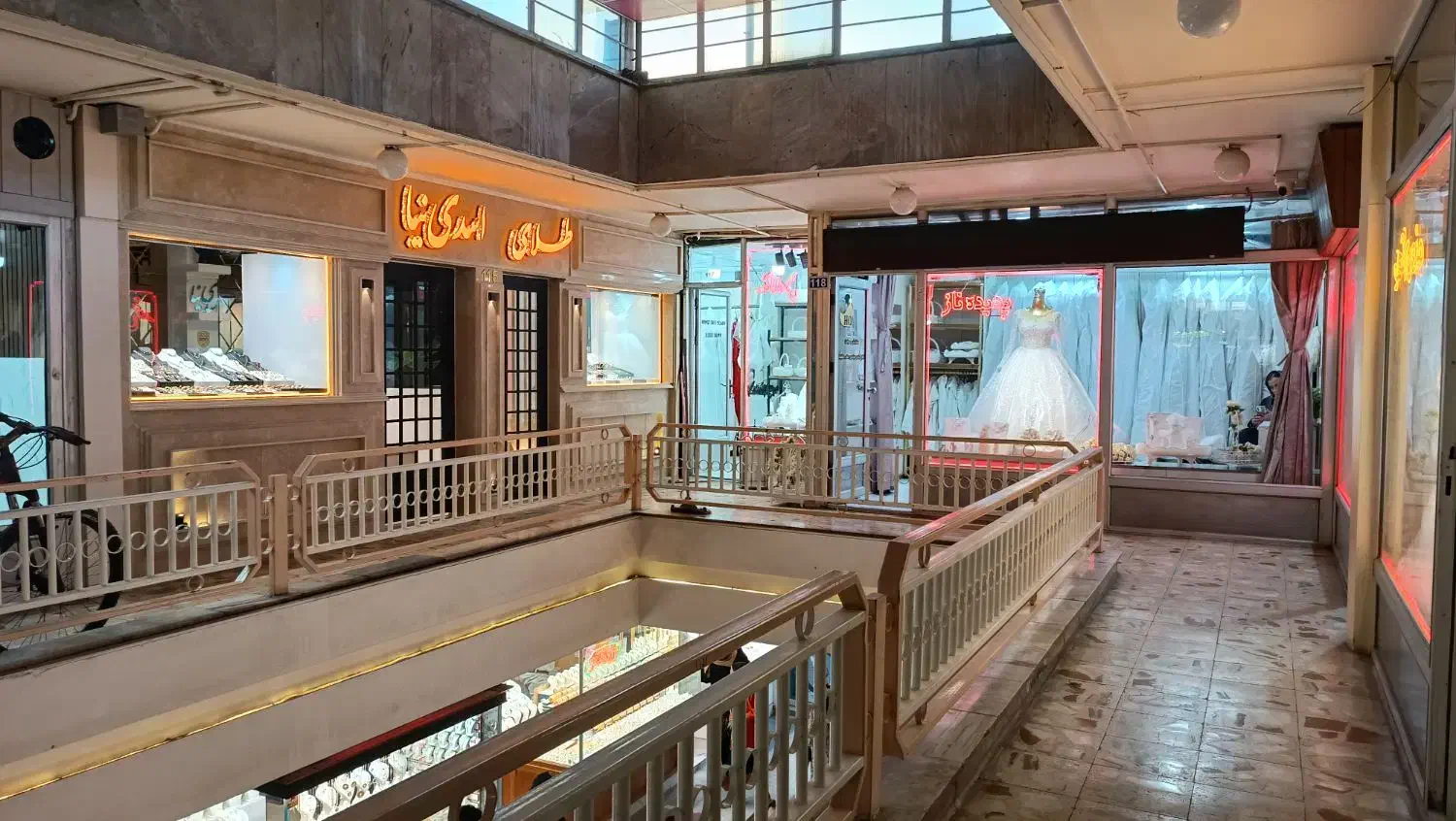 فروش مغازه ۱۴ متری پاساژ تهران|فروش مغازه و غرفه|زنجان, |دیوار